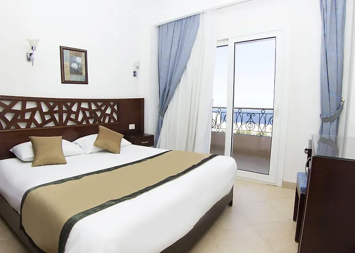 Flow Aqua Legends Resort Sahl Hasheesh