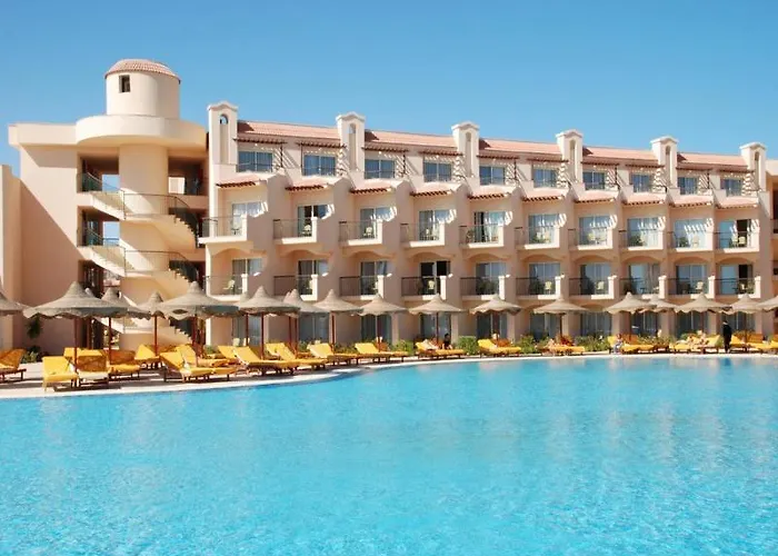 Flow Aqua Legends Resort Sahl Hasheesh 3*