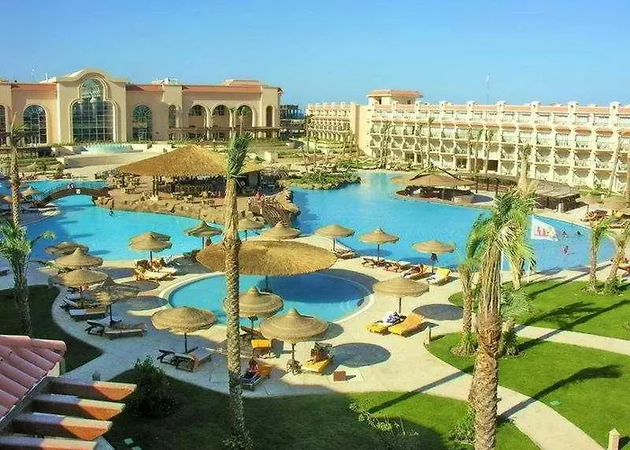 Flow Aqua Legends Resort Sahl Hasheesh 3* Gurdaka