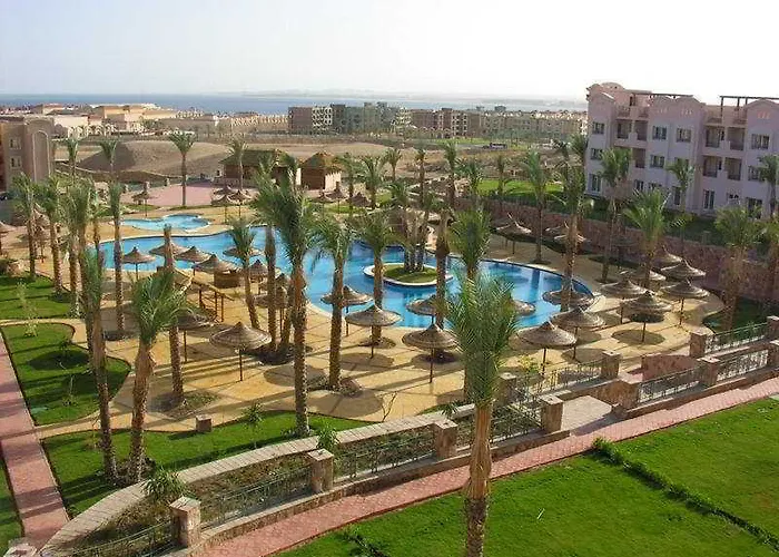 Flow Aqua Legends Resort Sahl Hasheesh 3*